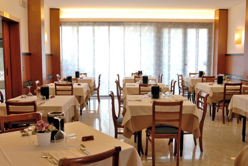 Hotel Sole Giulianova Esterno foto